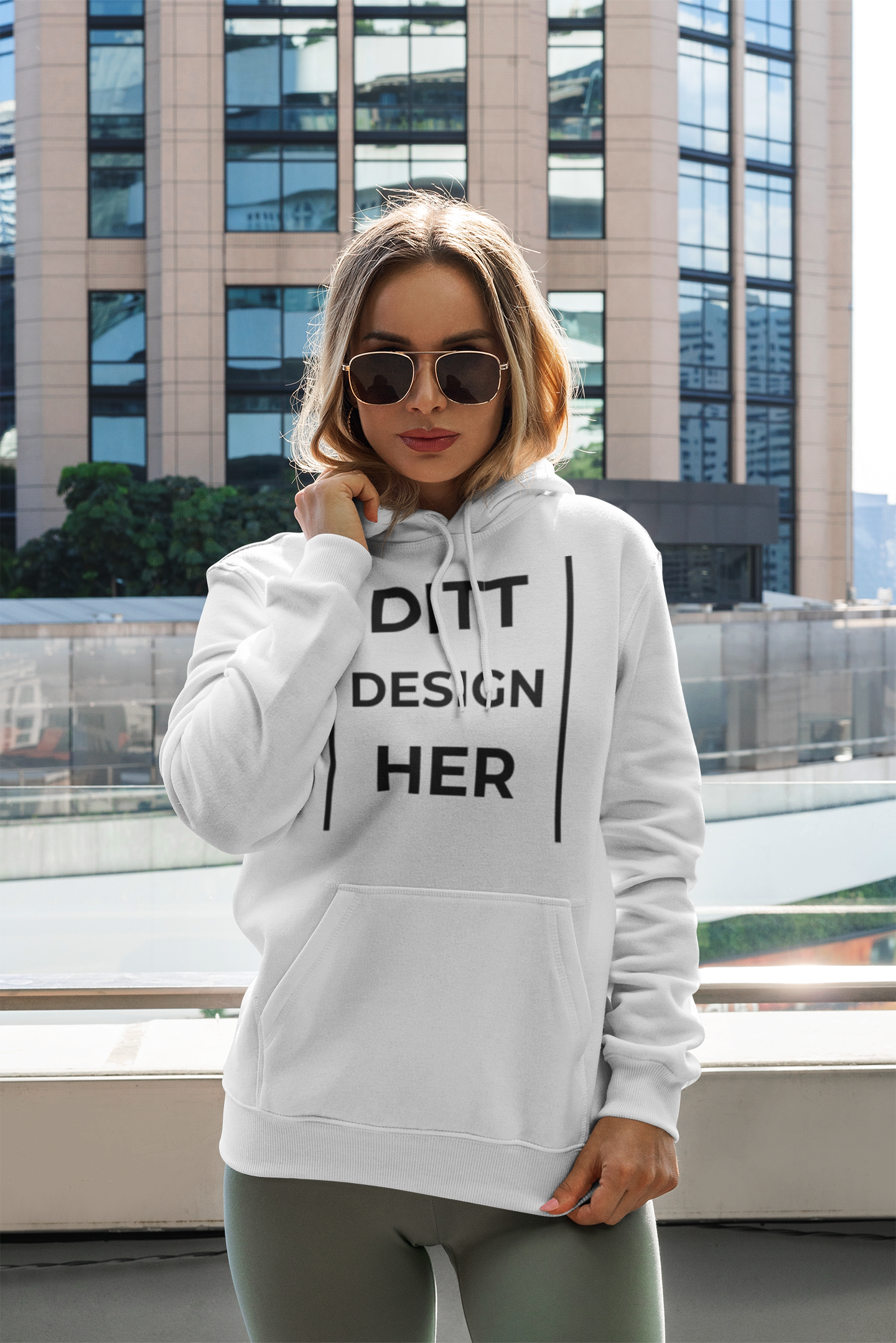 Modell med eget merch